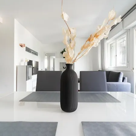 Oasis Luxury - A.c/terrace/2bedrooms Bergamo