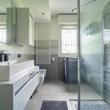 Oasis Luxury - A.c/terrace/2bedrooms * Bergamo