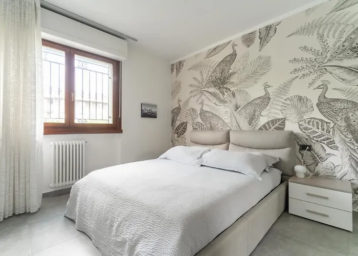 Oasis Luxury - A.c/terrace/2bedrooms 아파트 *