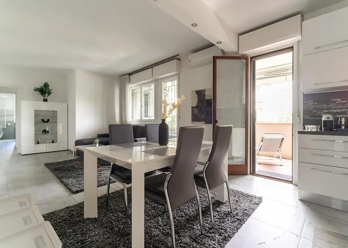 Oasis Luxury - A.c/terrace/2bedrooms * 베르가모