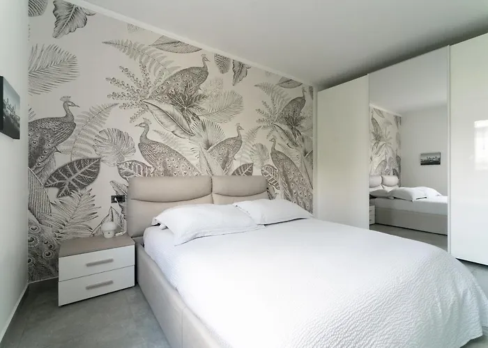 Oasis Luxury - A.c/terrace/2bedrooms Apartament *