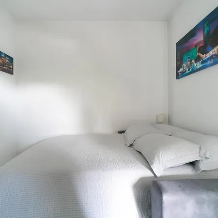 Apartment Oasis Luxury - A.c/terrace/2bedrooms