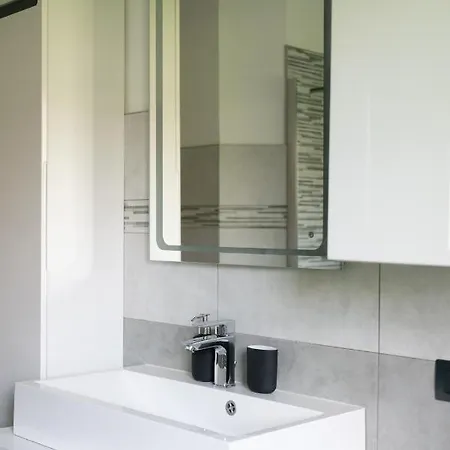 Oasis Luxury - A.c/terrace/2bedrooms Bergamo