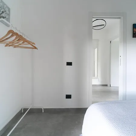 Oasis Luxury - A.c/terrace/2bedrooms Apartment Bergamo