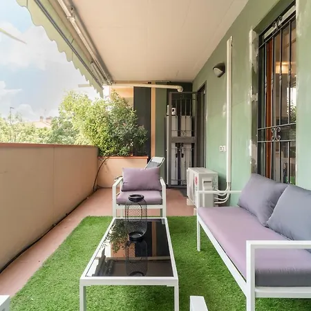 Oasis Luxury - A.c/terrace/2bedrooms Apartment