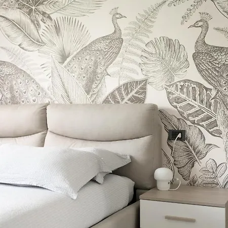 Oasis Luxury - A.c/terrace/2bedrooms Apartment *
